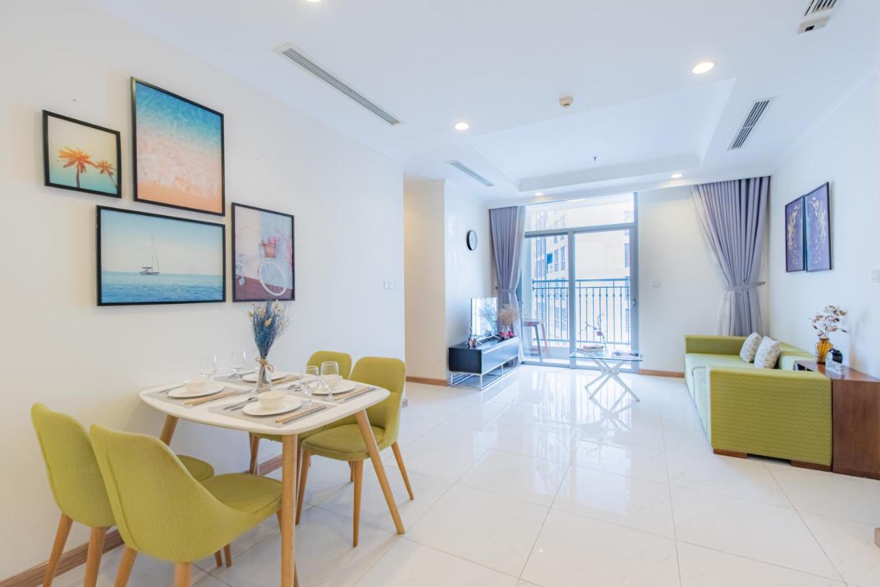 Moxy Hcmc Aparts - Vinhomes Central Park, Ice Rink ホーチミン市 エクステリア 写真