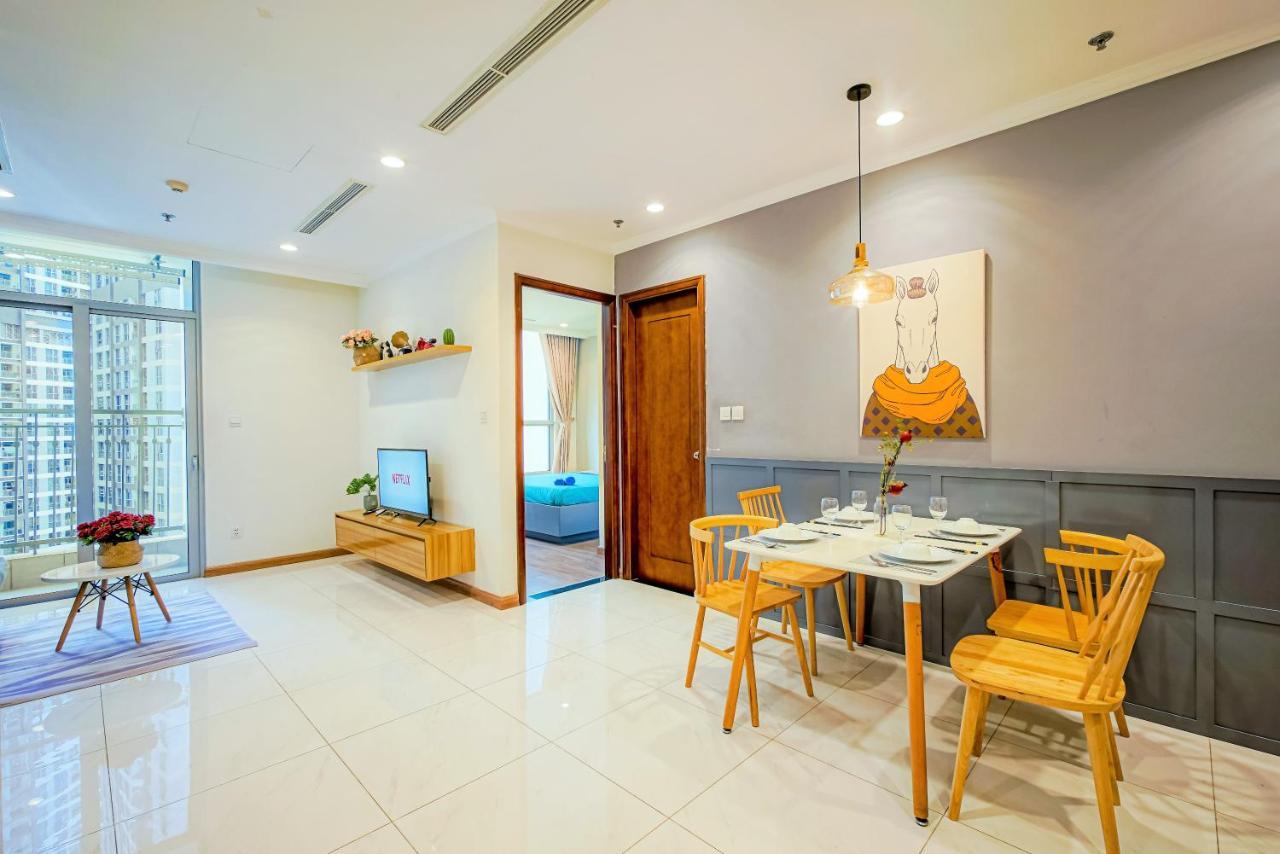 Moxy Hcmc Aparts - Vinhomes Central Park, Ice Rink ホーチミン市 エクステリア 写真